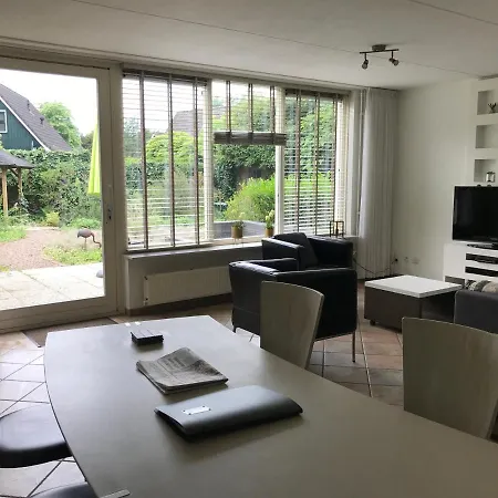 't Hulzen 55 Or 61 Casa de Férias